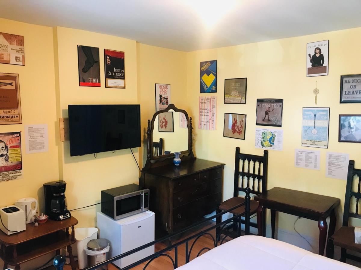 Auberge de Mon Petit Chum B&B est une maison d'hôtes gay friendly à Wakefield dans la région d'Outaouais au Québec