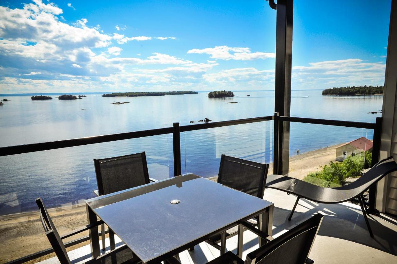 Auberge des Iles est une maison d'hôtes gay friendly à Saint-Gédéon au Saguenay au Québec