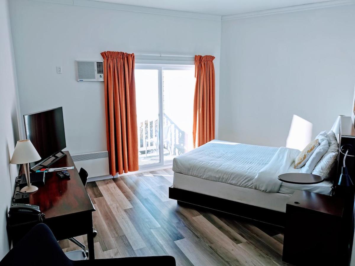 Auberge des Iles est une maison d'hôtes gay friendly à Saint-Gédéon au Saguenay au Québec