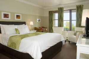 Auberge des Peupliers est un hôtel gay friendly à La Malbaie dans Charlevoix au Québec