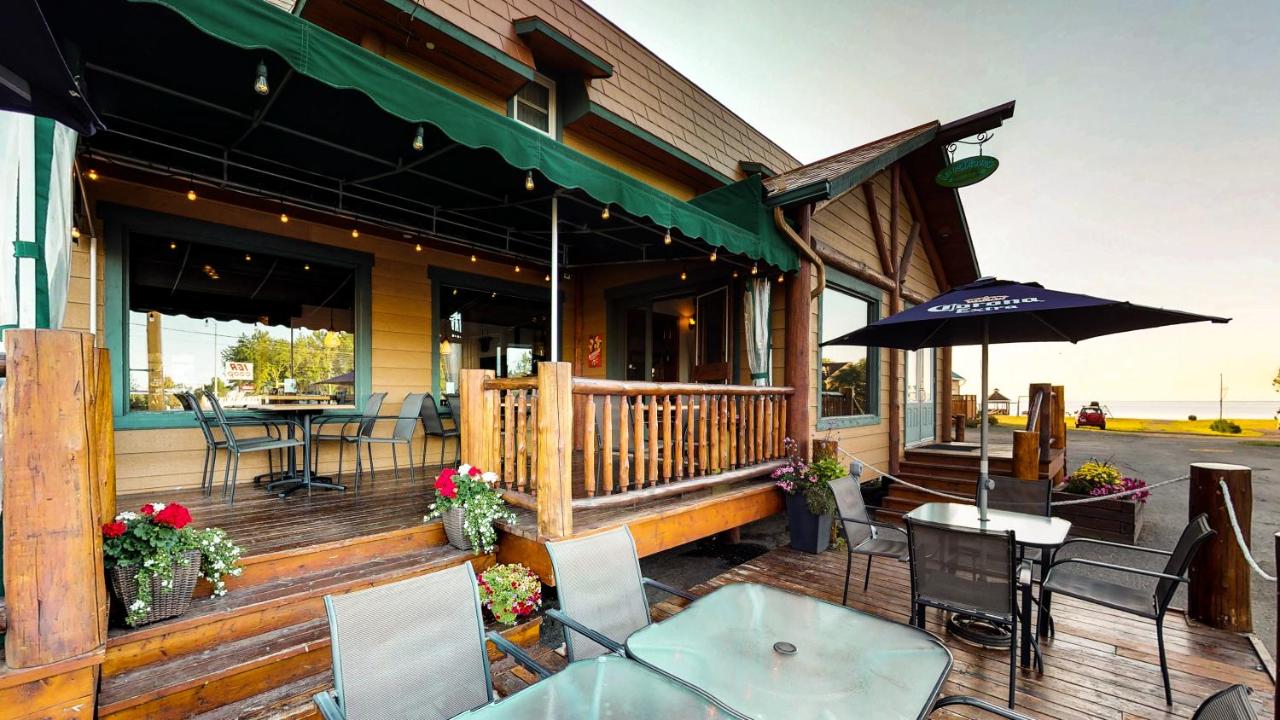 Auberge du Marchand est un hôtel gay friendly à Maria en Gaspésie au Québec