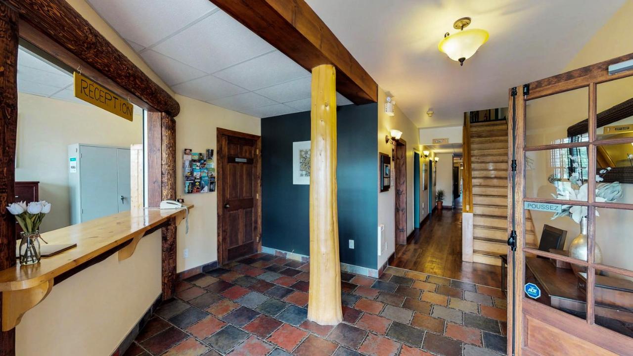 Auberge du Marchand est un hôtel gay friendly à Maria en Gaspésie au Québec