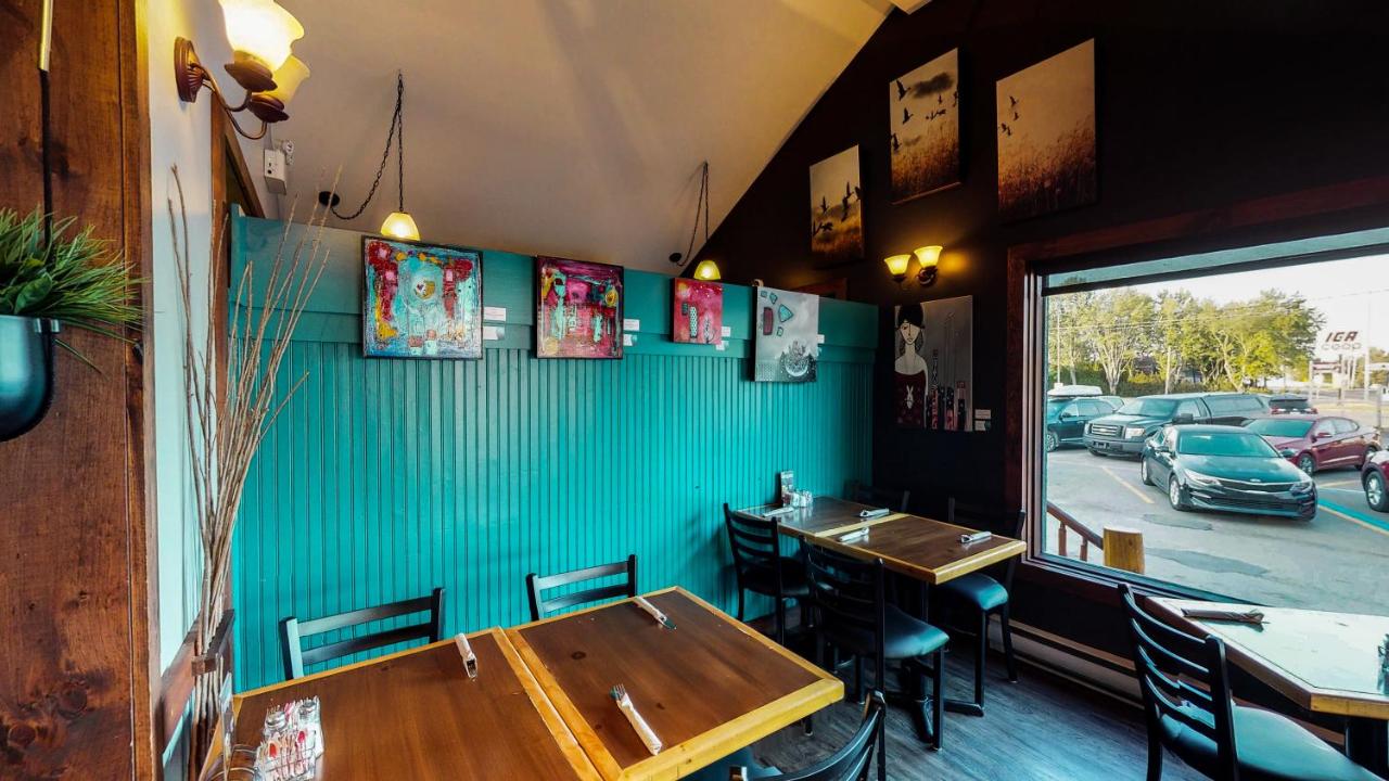 Auberge du Marchand est un hôtel gay friendly à Maria en Gaspésie au Québec