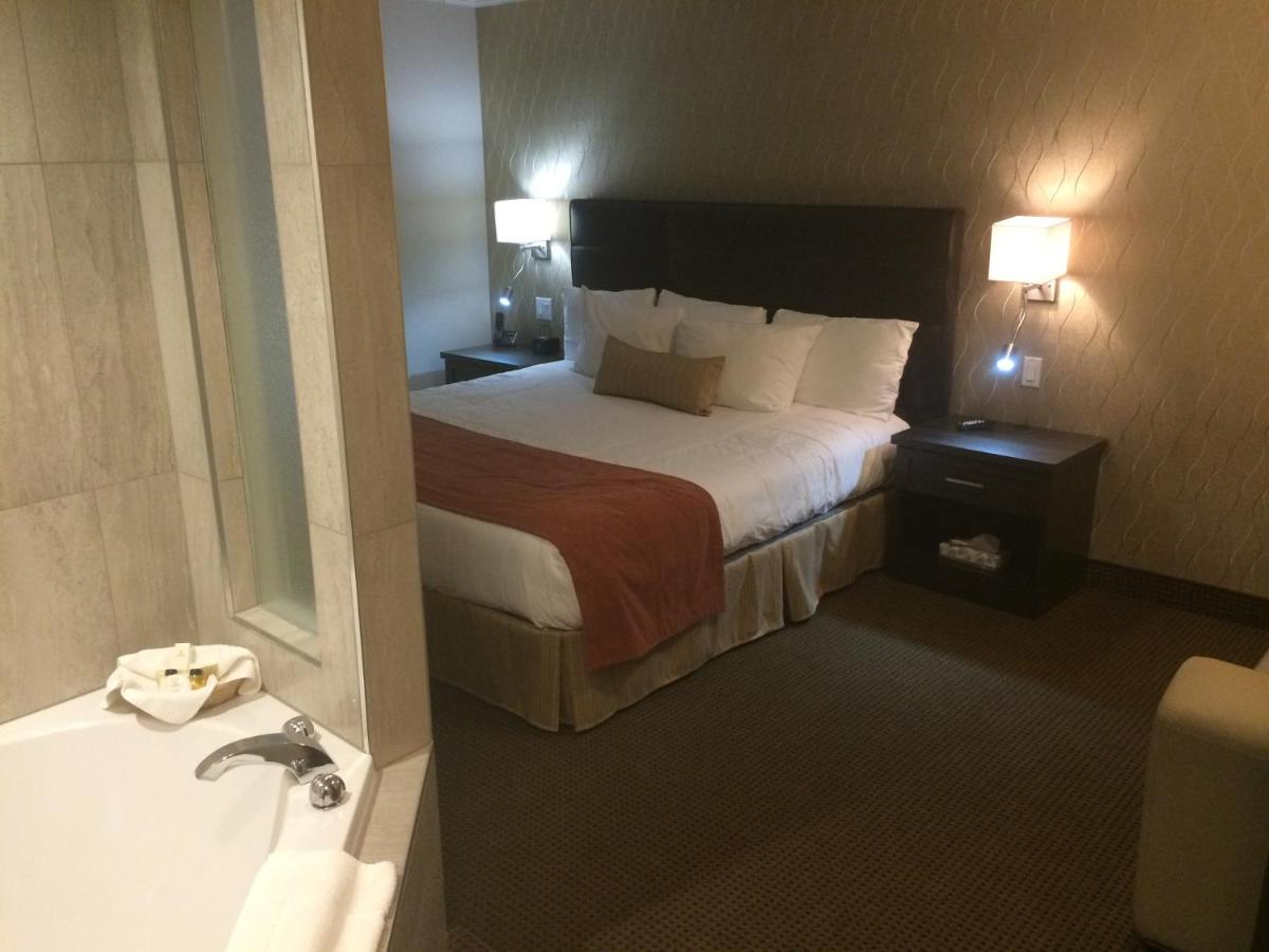 Auberge l'Ambassadeur est un hôtel gay friendly à Amqui dans le Bas-Saint-Laurent au Québec aux portes de la Gaspésie