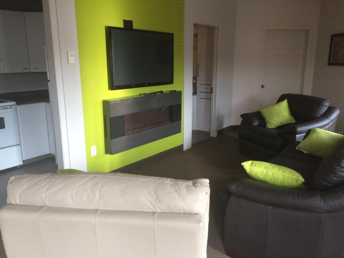 Auberge l'Ambassadeur est un hôtel gay friendly à Amqui dans le Bas-Saint-Laurent au Québec aux portes de la Gaspésie