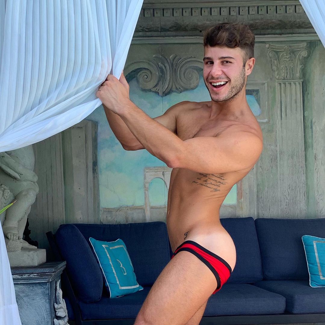 Belvedere Guest House for Men est une maison d'hôtes gay à Fire Island New York