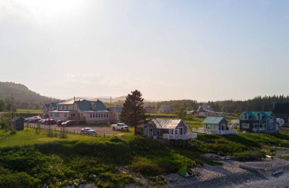 Camp de Base Coin du Banc est un hôtel gay friendly à Percé en Gaspésie