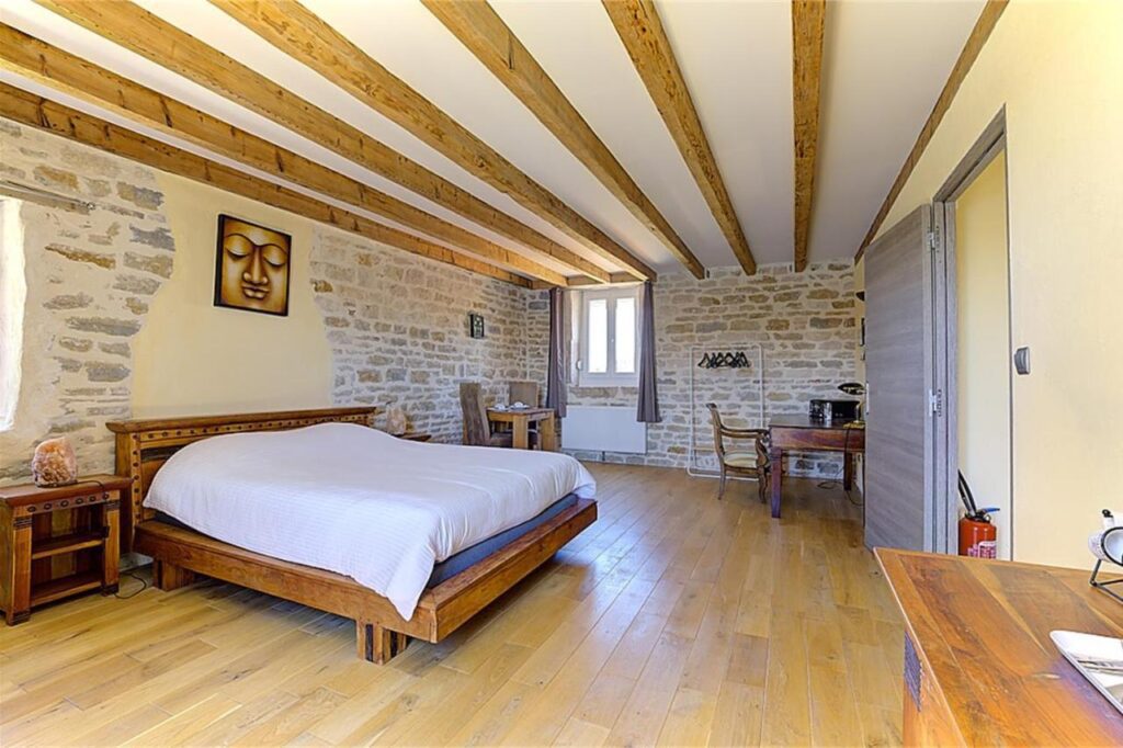 Caractéristiques de la maison d’hôtes Les Jardins de la Saône