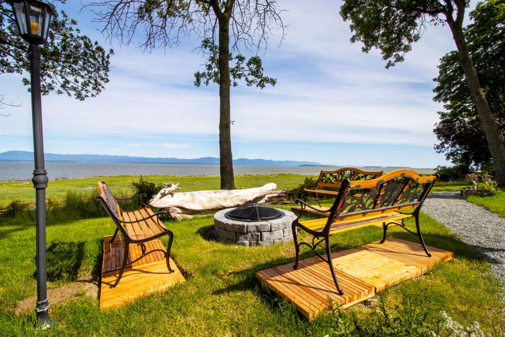 Chalets Entre Amis propose chalet gay friendly à Petite-Rivière-Saint-François dans Charlevoix au Québec