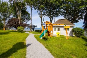 Chalets Entre Amis propose chalet gay friendly à Petite-Rivière-Saint-François dans Charlevoix au Québec