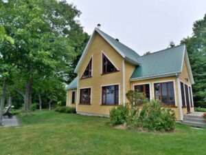 Chalets Entre Amis propose chalet gay friendly à Petite-Rivière-Saint-François dans Charlevoix au Québec