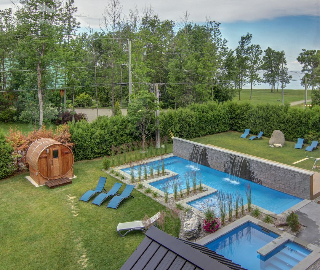 Chalets et Spa Lac Saint-Jean propose un chalet gay friendly locatif à Chambord au Saguenay au Québec