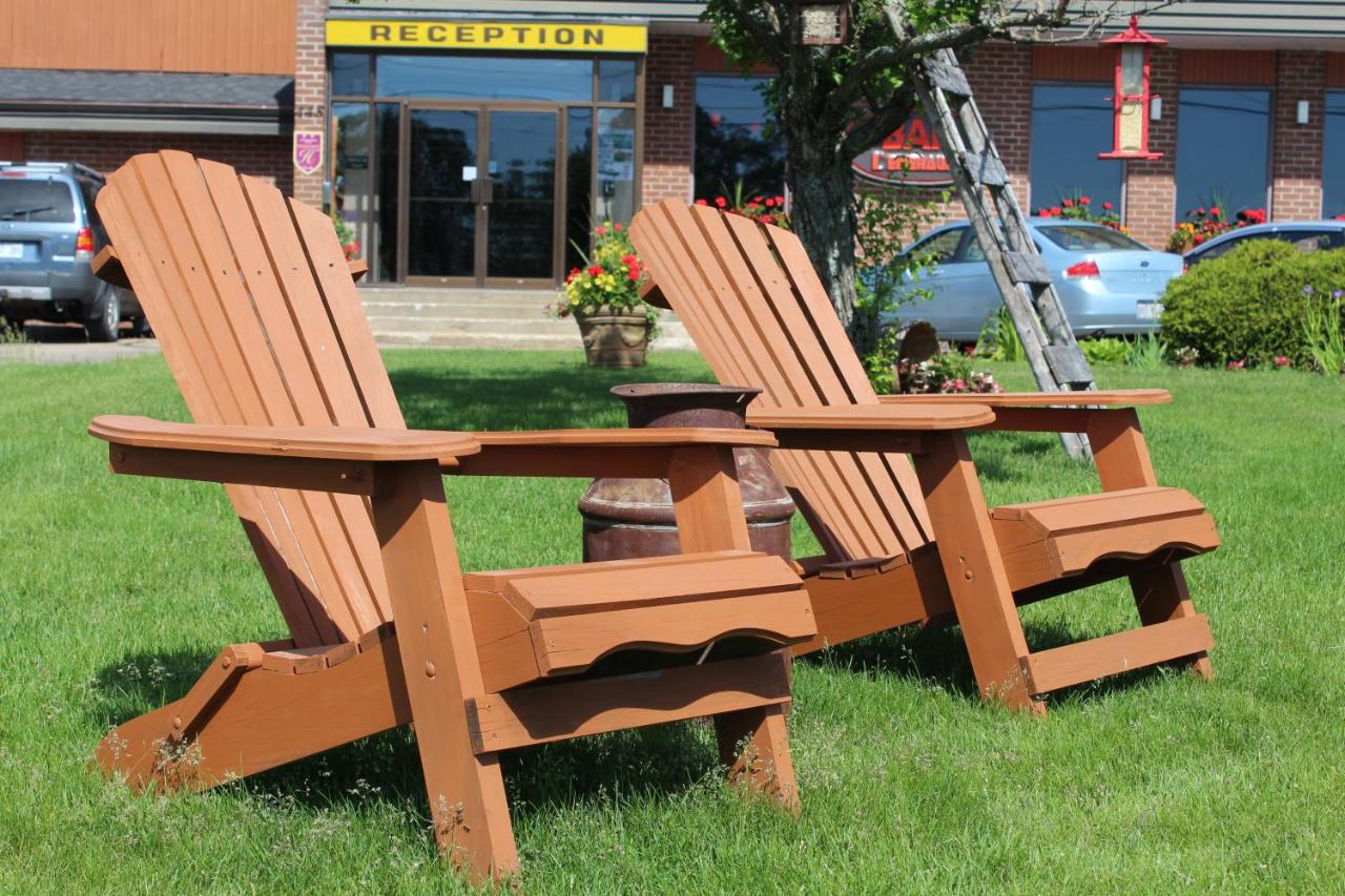 Complexe Hotelier Pelchat est un hôtel gay friendly aux Escoumins en Côte Nord au Québec