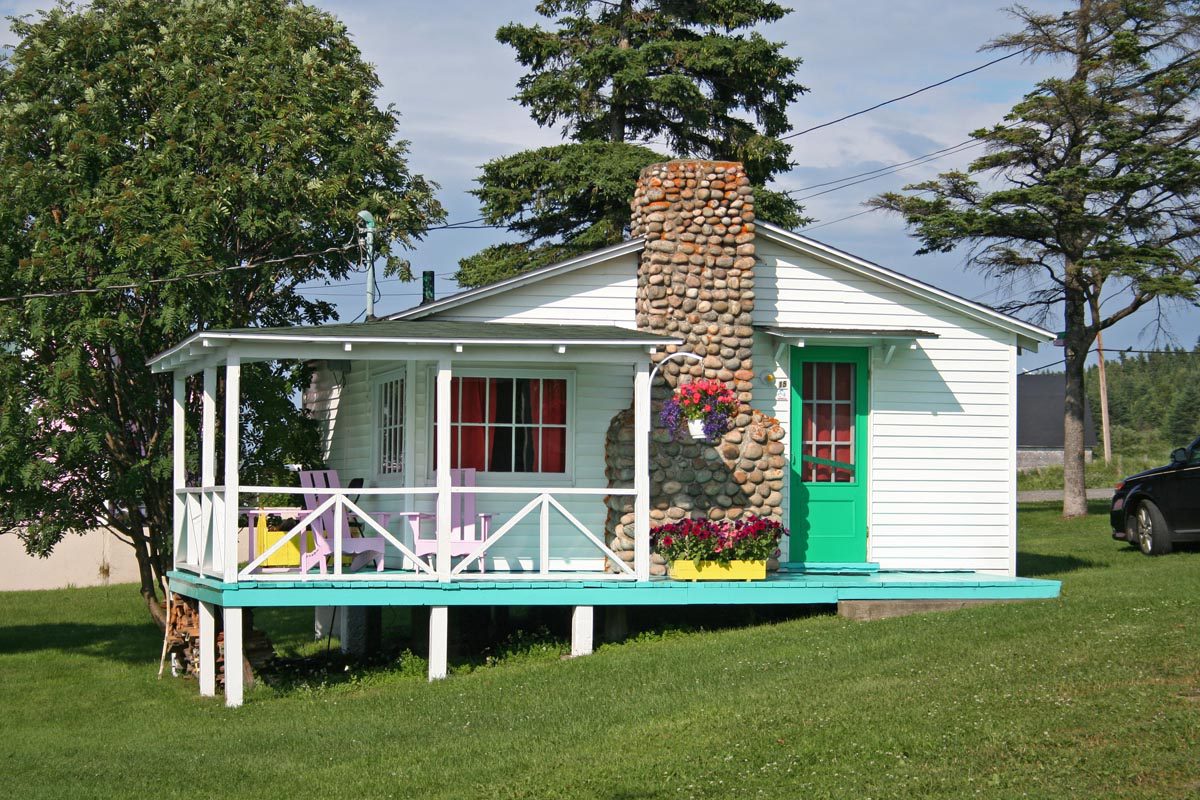 Domaine Bel-Azur est un gîte gay friendly à la Baie-des-Sables dans le Bas-Saint-Laurent au Québec
