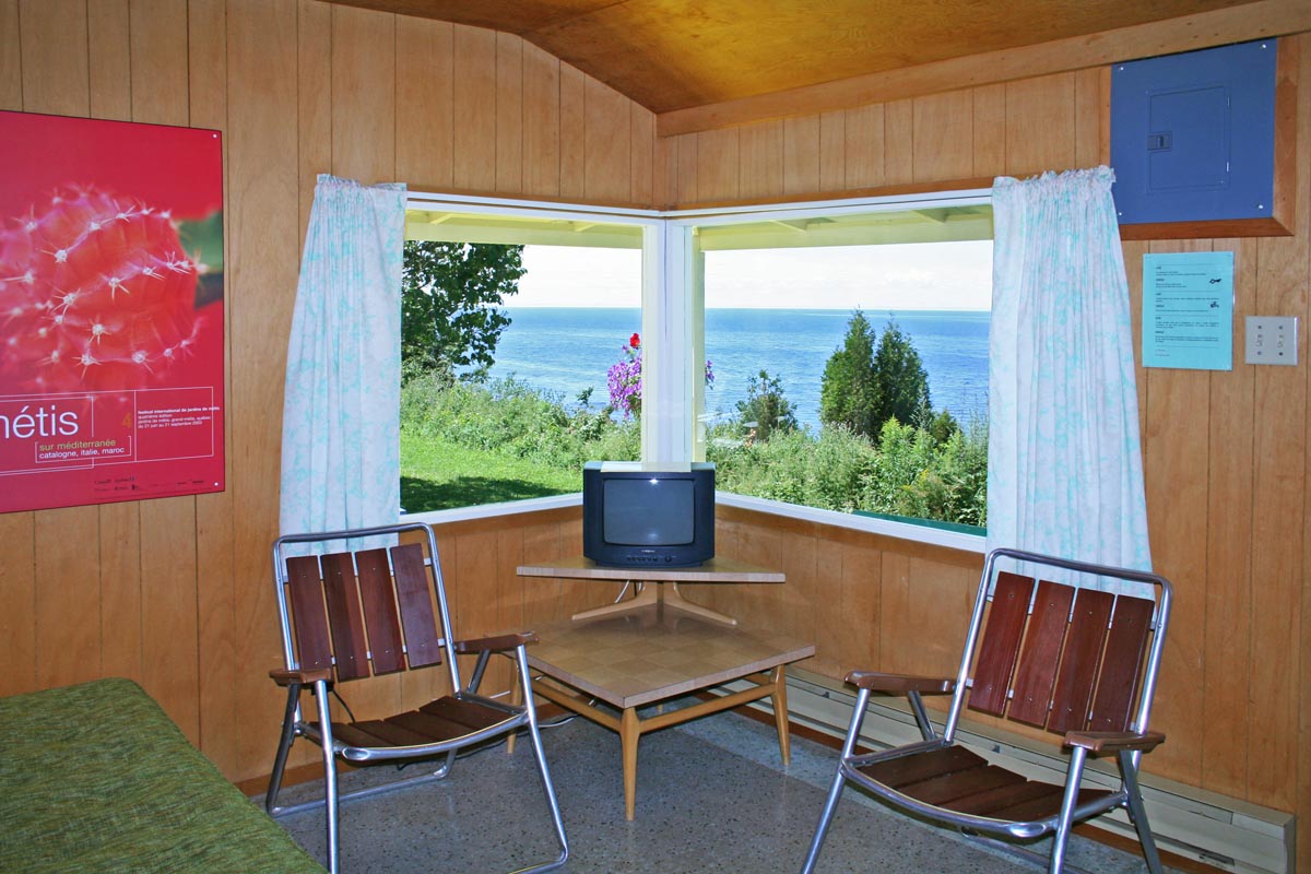 Domaine Bel-Azur est un gîte gay friendly à la Baie-des-Sables dans le Bas-Saint-Laurent au Québec