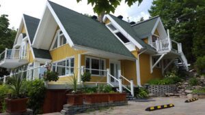 Gîte Au Perchoir est un auberge gay friendly à Baie Saint Paul dans Charlevoix au Québec