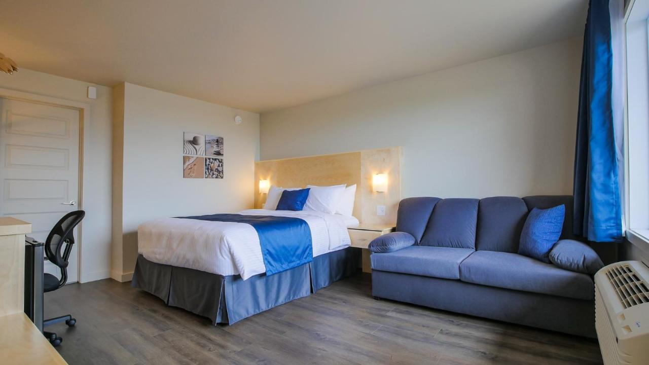 Hostellerie Baie Bleue est un hôtel gay friendly à Carleton sur Mer en Gaspésie au Québec