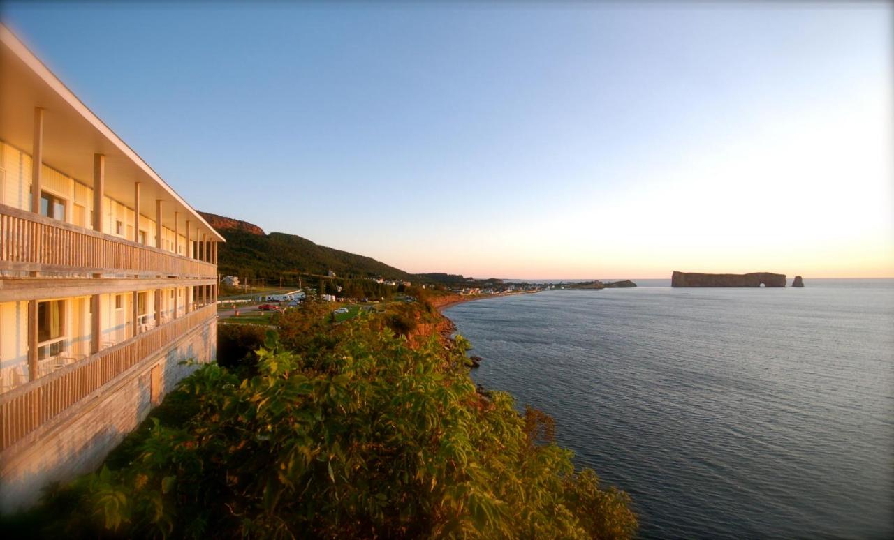 Hotel La Côte Surprise est un hôtel gay friendly à Percé en Gaspésie au Québec