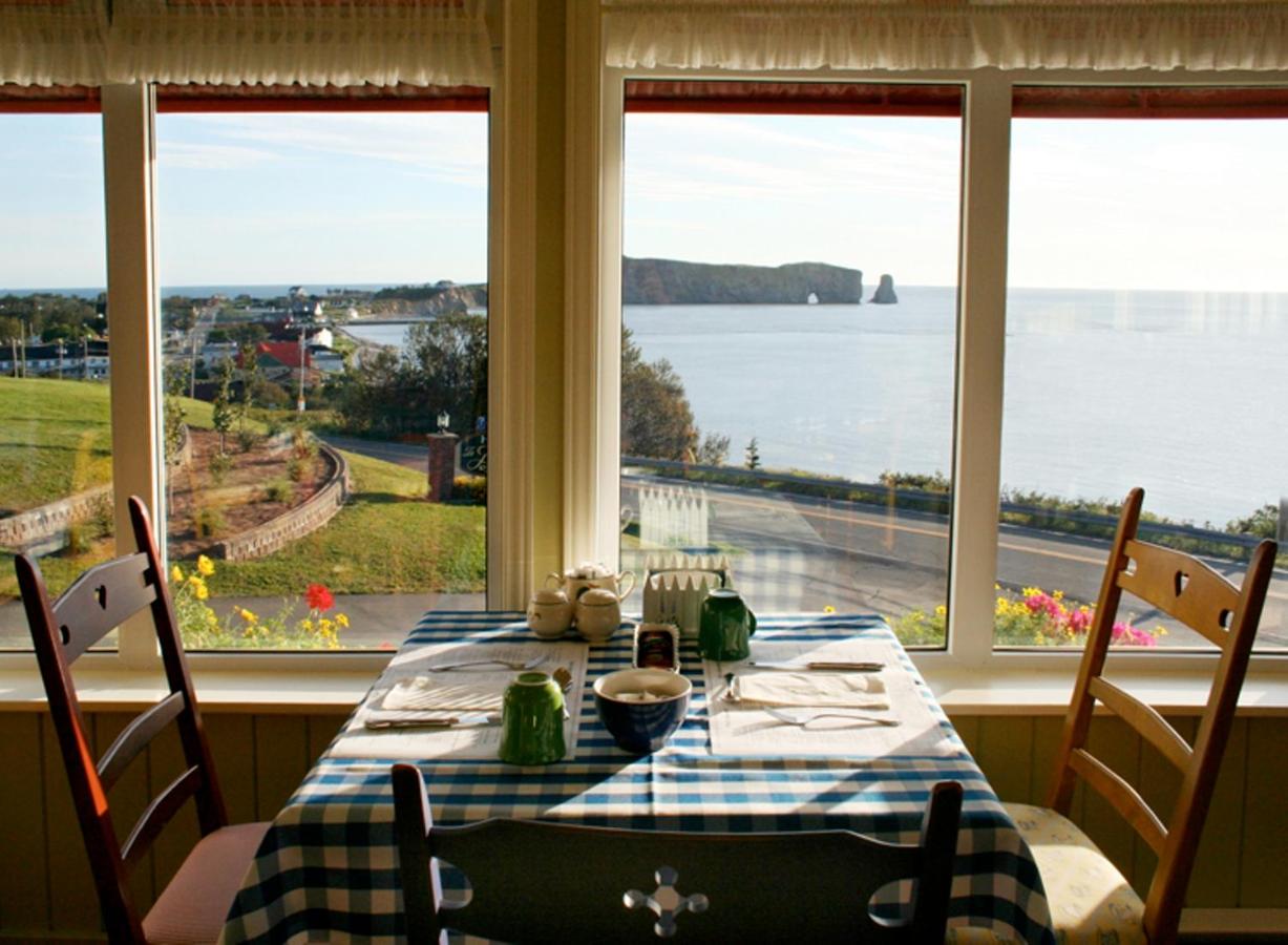 Hôtel Le Mirage est un hôtel gay friendly à Percé en Gaspésie