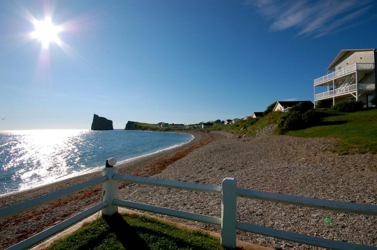 Hôtel Les Trois Soeurs est un hôtel gay friendly à Percé en Gaspésie