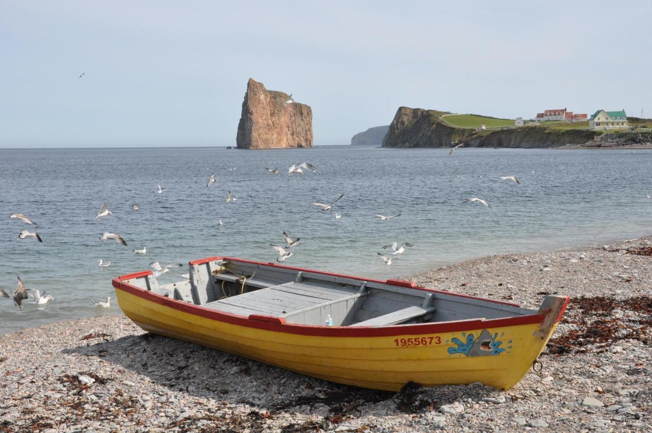 Hôtel Les Trois Soeurs est un hôtel gay friendly à Percé en Gaspésie