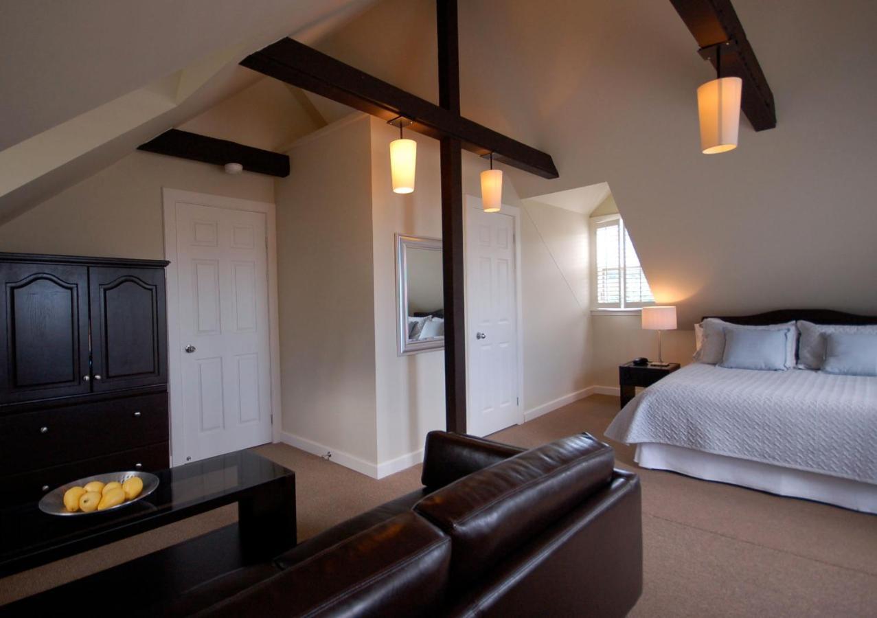 Hôtel Les Trois Soeurs est un hôtel gay friendly à Percé en Gaspésie