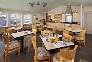 Hôtel-Motel Castel de la Mer est un hôtel gay friendly à La Malbaie dans Charlevoix au Québec