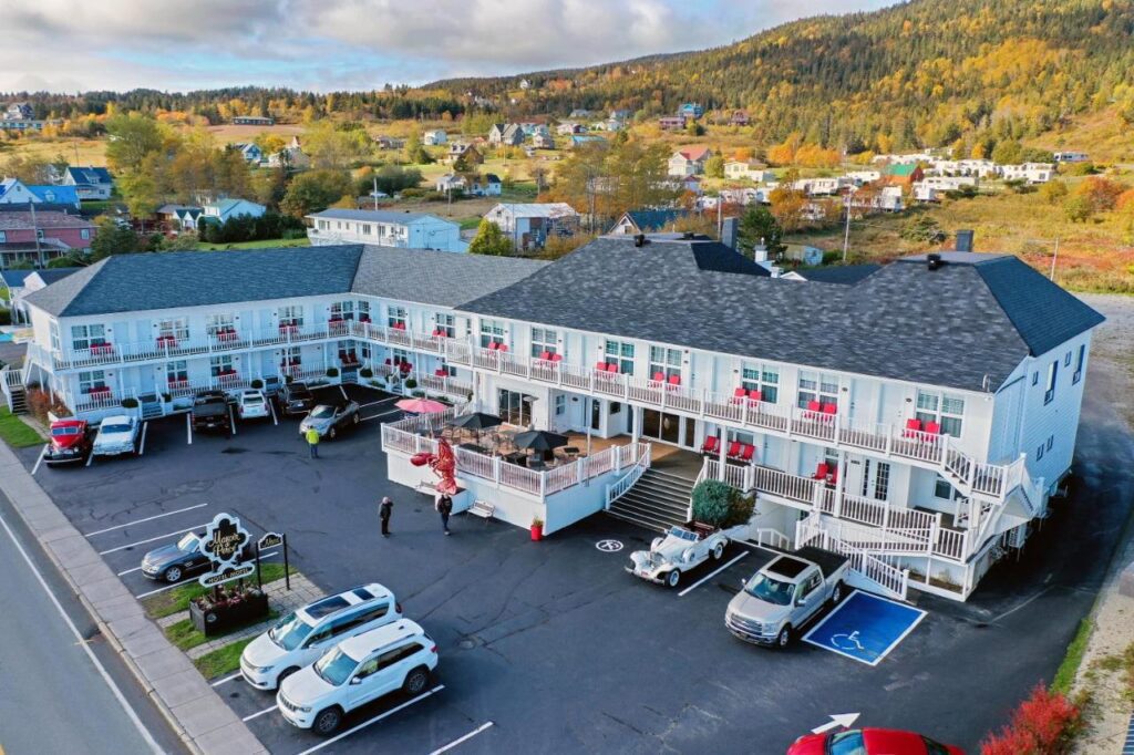 Hôtel Motel Manoir de Percé est un hébergement gay friendly à Percé en Gaspésie