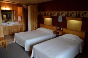 Hôtel Motel les Voitures d'Eau est un hôtel gay friendly à L'Isle-aux-Coudres dans Charlevoix au Québec