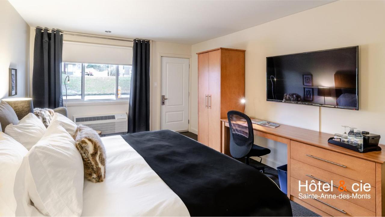 Hôtel & cie est un hôtel gay friendly à Sainte-Anne-des-Monts en Gaspésie au Québec