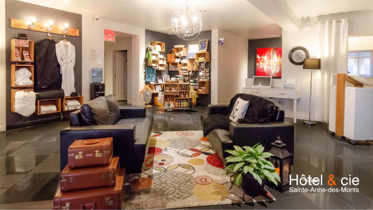 Hôtel & cie est un hôtel gay friendly à Sainte-Anne-des-Monts en Gaspésie au Québec