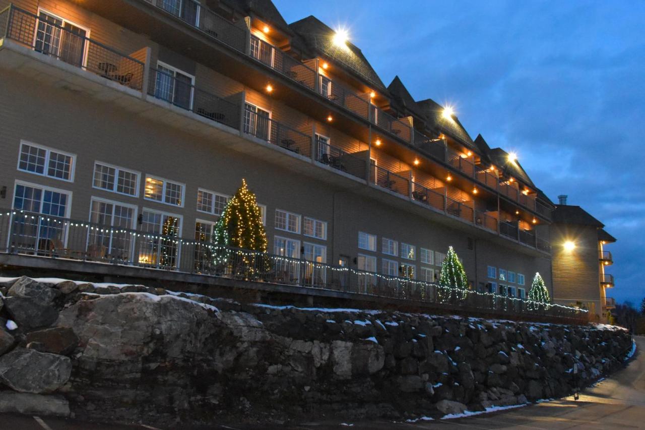 Hôtel le Petit Manoir du Casino est un hôtel gay friendly à La Malbaie dans Charlevoix au Québec