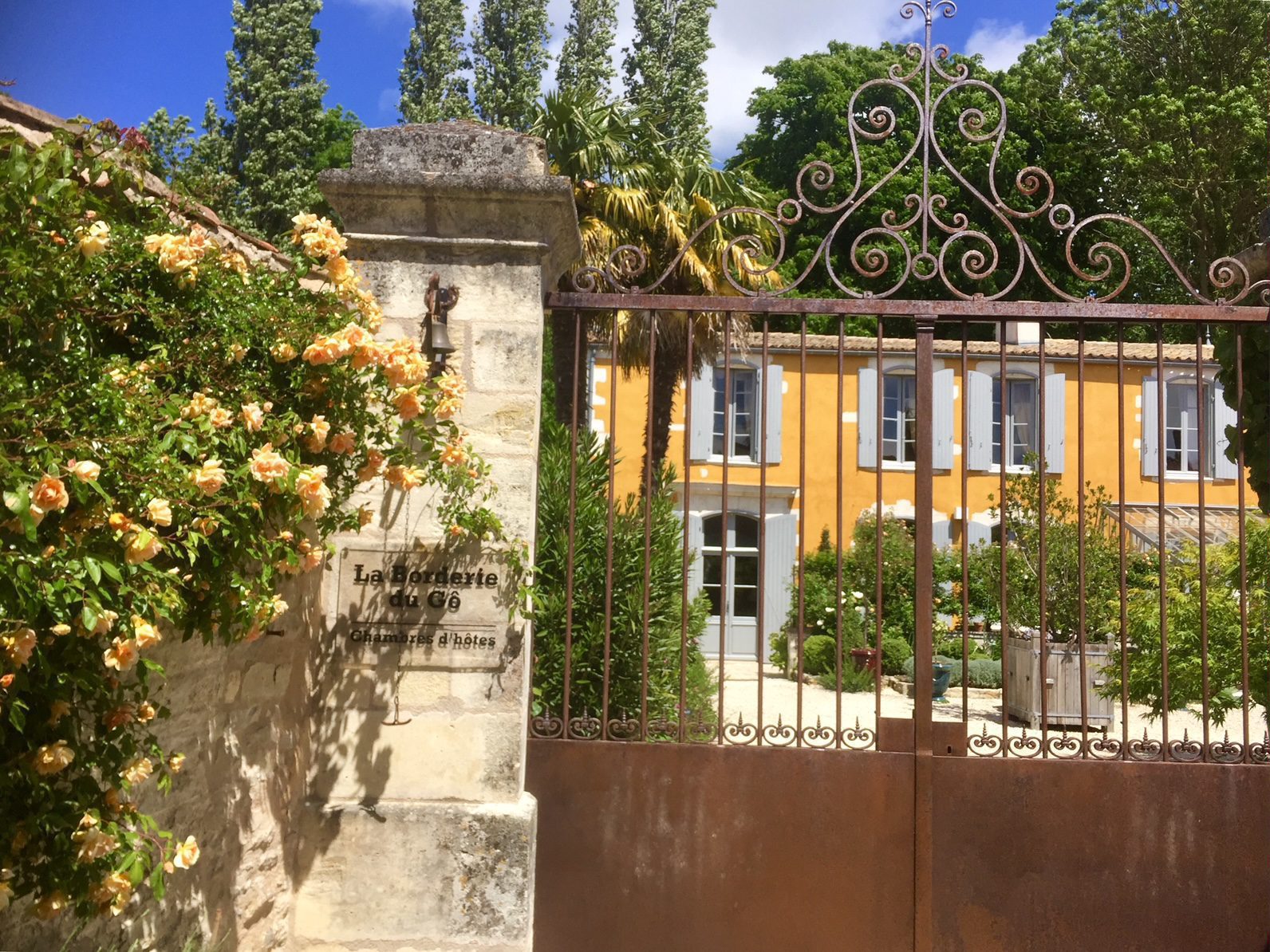 La Borderie du Gô est une maison d’hôtes gay friendly près de La Rochelle en Charente Maritime