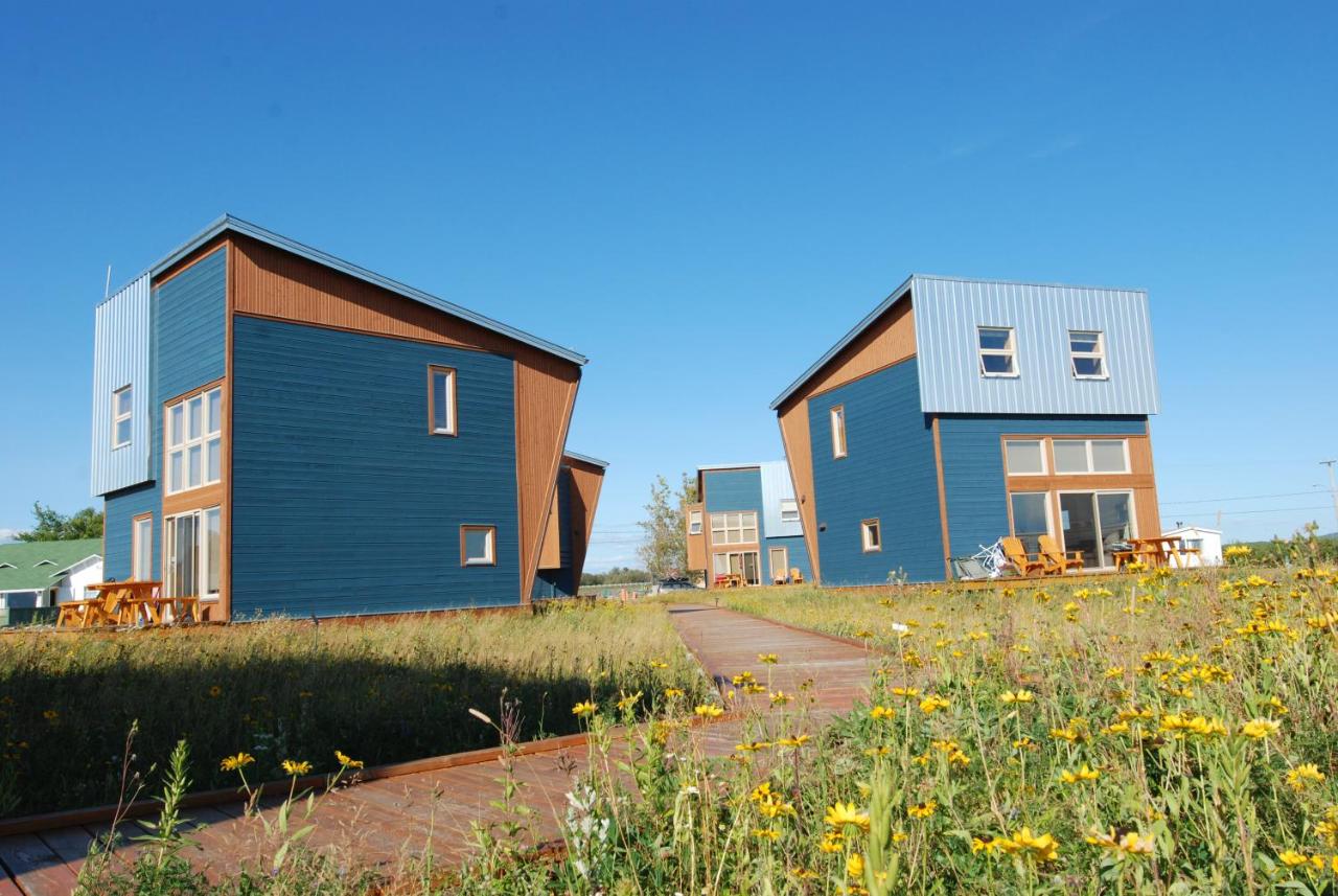 Les Chalets du Bioparc propose des chalets gay friendly à Bonaventure en Gaspésie au Québec en location