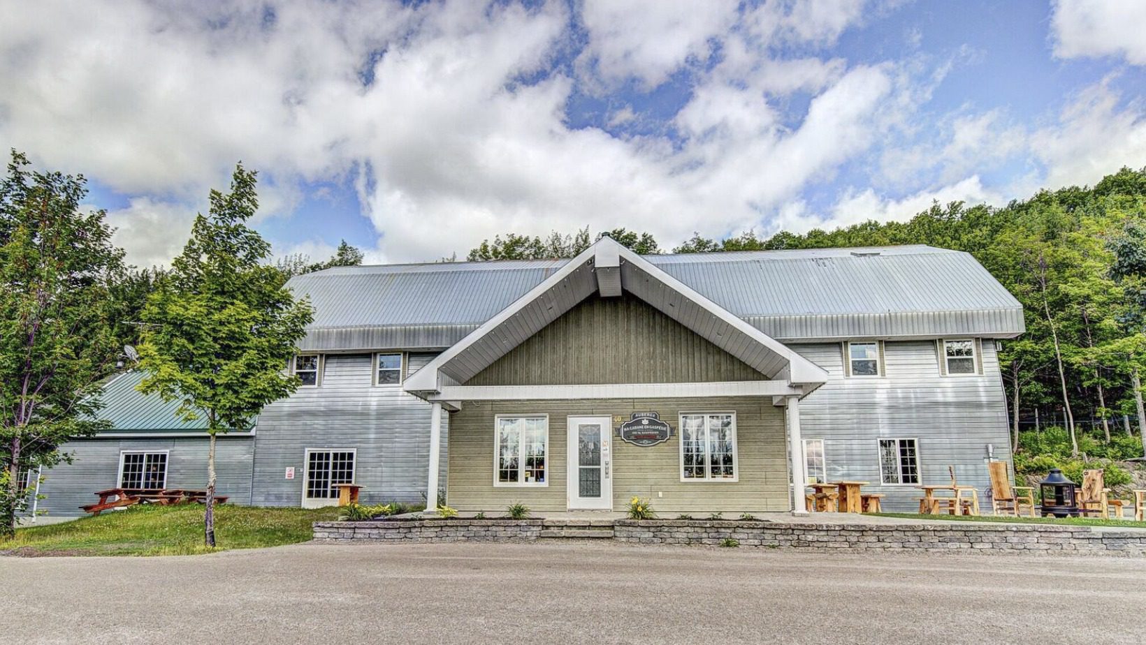 Ma Cabane en Gaspésie est un auberge gay friendly à Sainte-Paule en Gaspésie au Québec