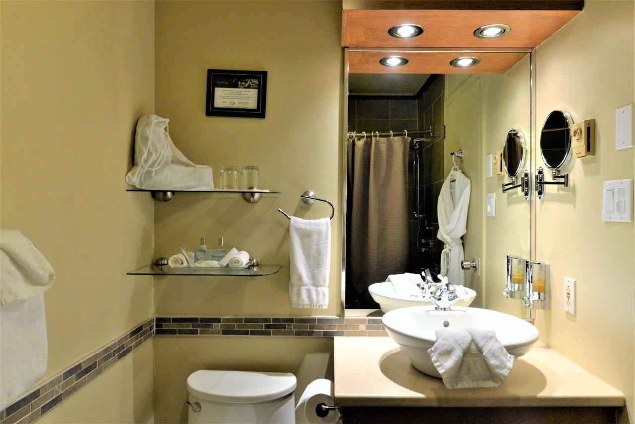 Manoir Belle Plage est un hôtel gay friendly à Carleton sur Mer en Gaspésie au Québec