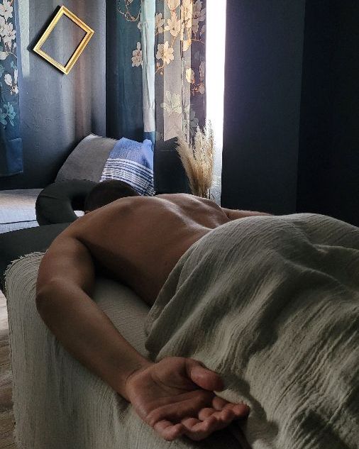 Massa'Je propose un massage gay dans l'Isère proche de Vienne