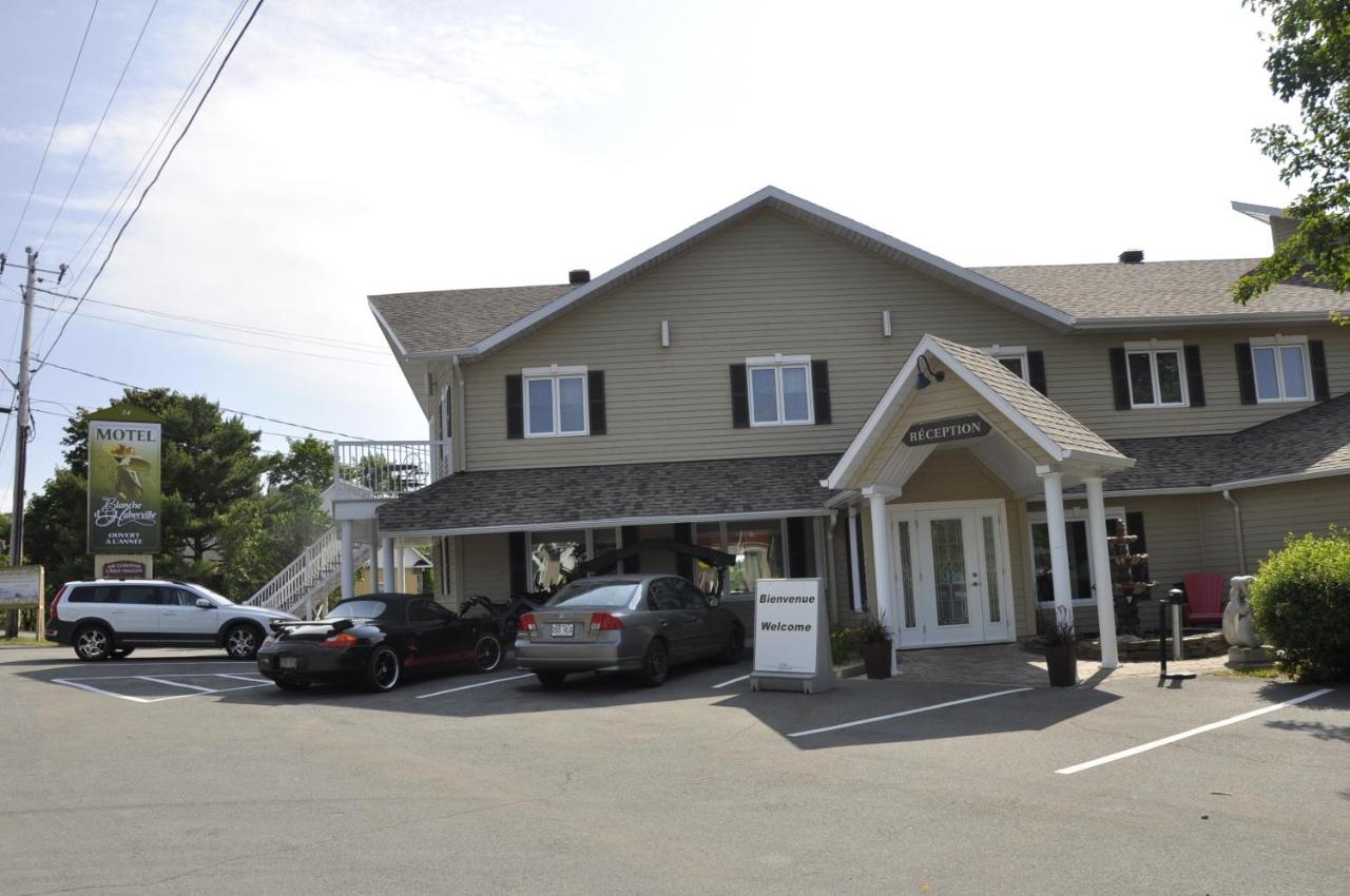 Motel Blanche d'Haberville est un hôtel gay friendly à Saint-Jean-Port-Joli dans Chaudières-Appalaches au Québec
