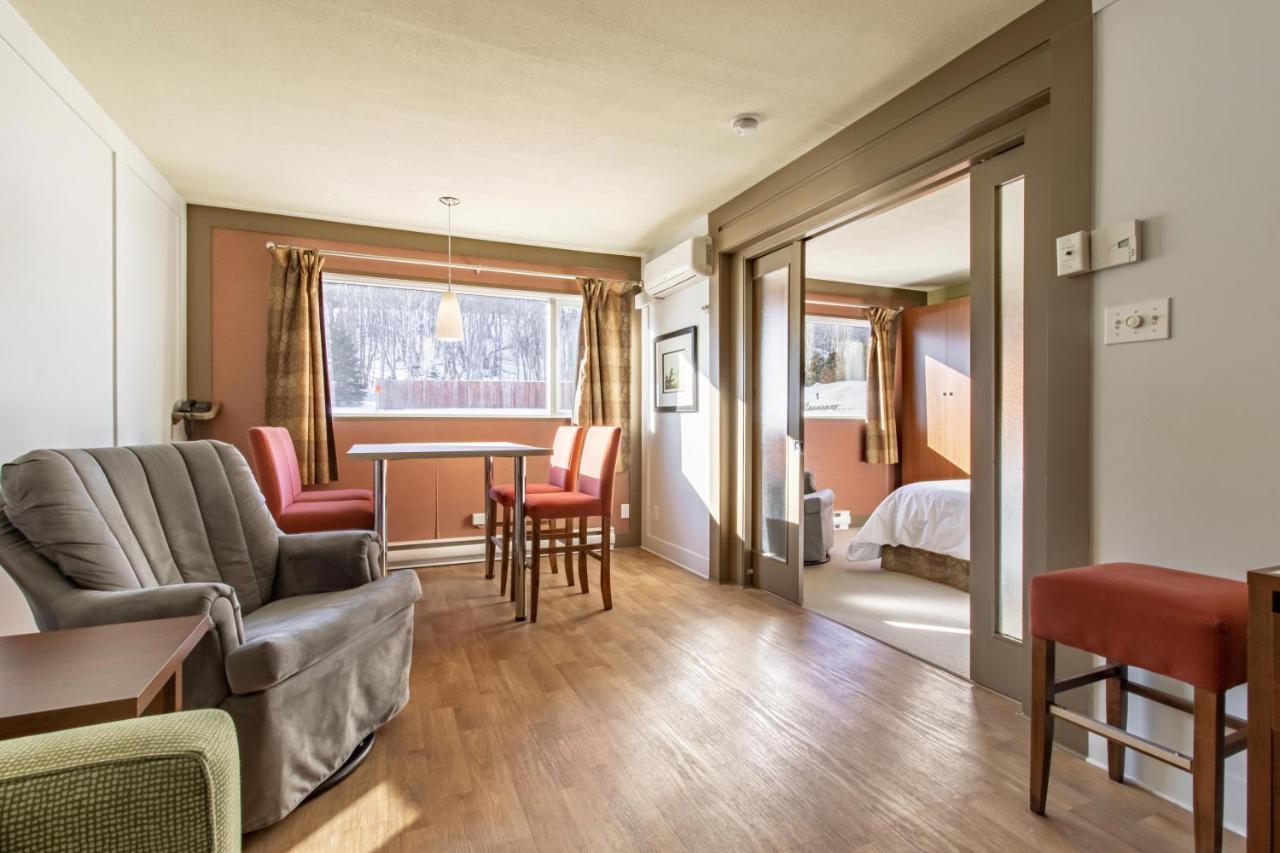 Motel Le Mirage est un hôtel gay friendly à La Malbaie dans Charlevoix au Québec