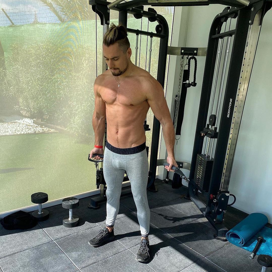 Mow Hotels est un hôtel gay à Maspalomas près de Playa del Inglès