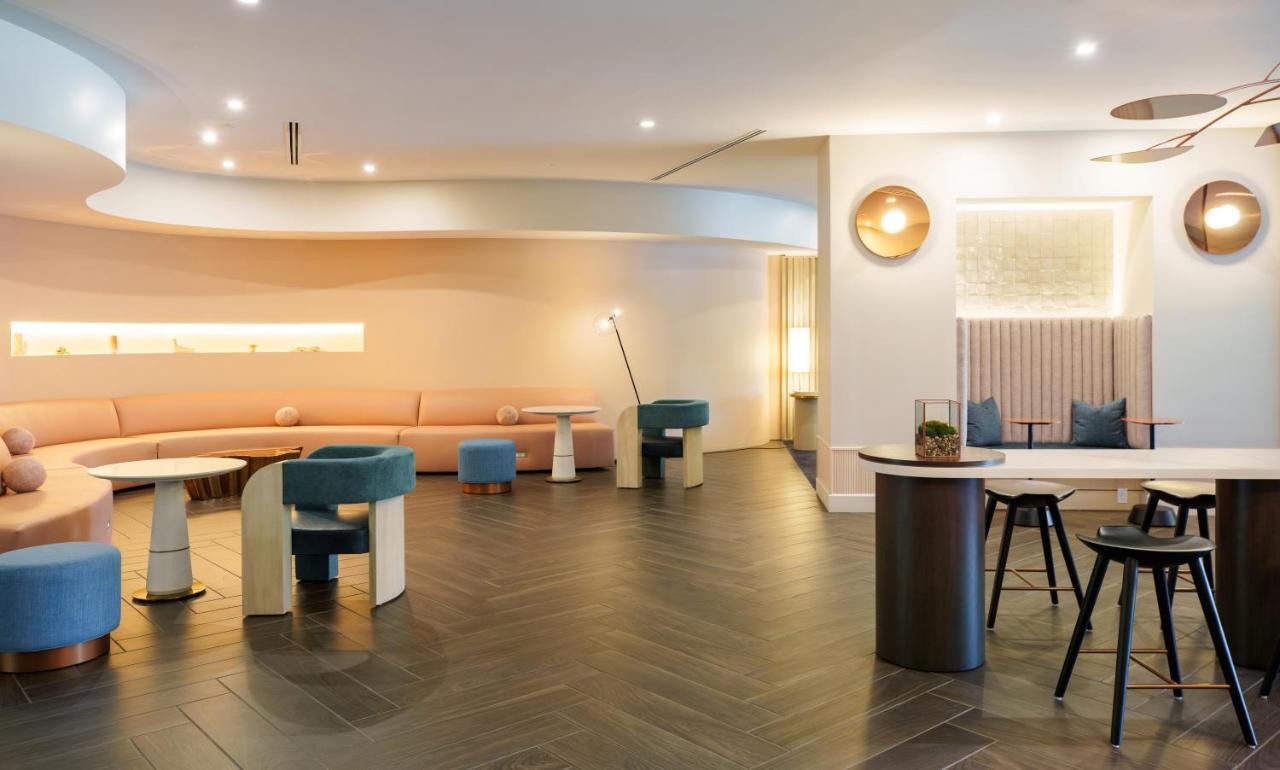 The Ven at Embassy Row (a Tribute Portfolio Hotel) est un hôtel gay friendly à Washington D.C. quartier de Dupont Circle