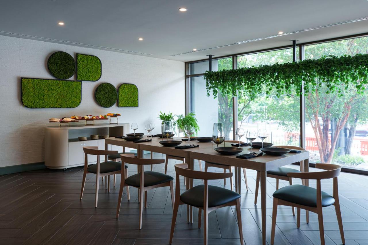 The Ven at Embassy Row (a Tribute Portfolio Hotel) est un hôtel gay friendly à Washington D.C. quartier de Dupont Circle