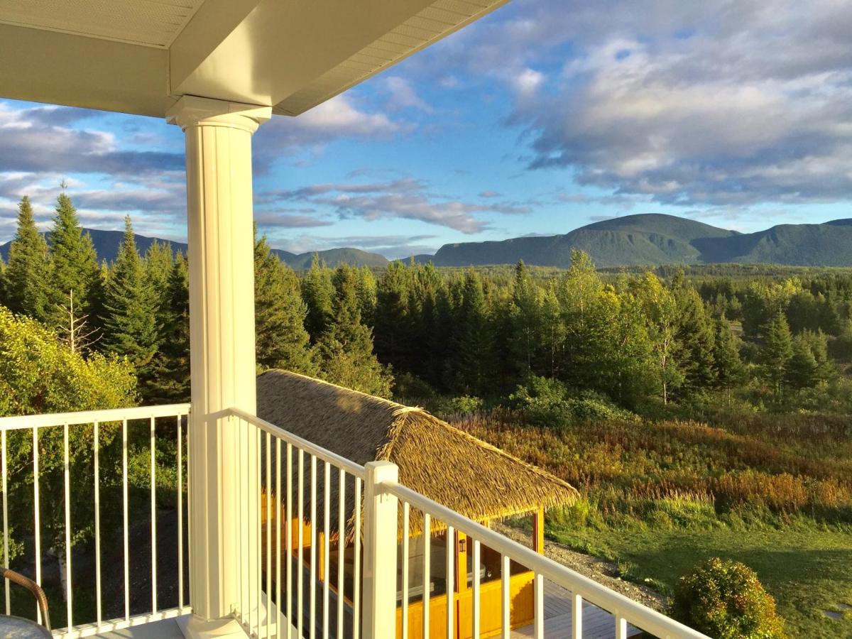 Village Grande Nature Chic-Chocs est un auberge gay friendly à Cap-Chat en Gaspésie au Québec