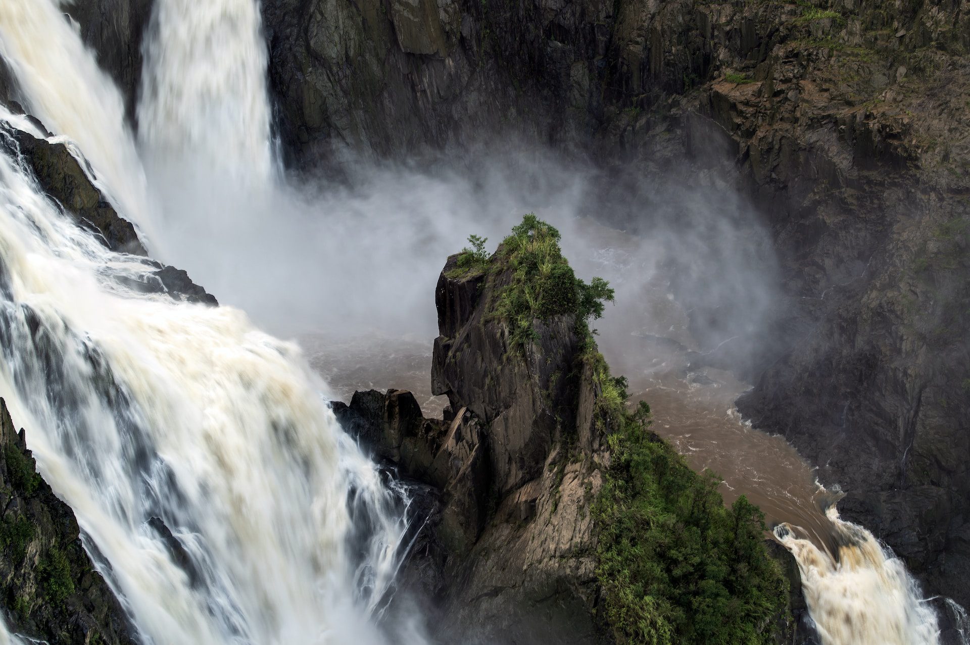 Visitez les chutes de Barron Falls