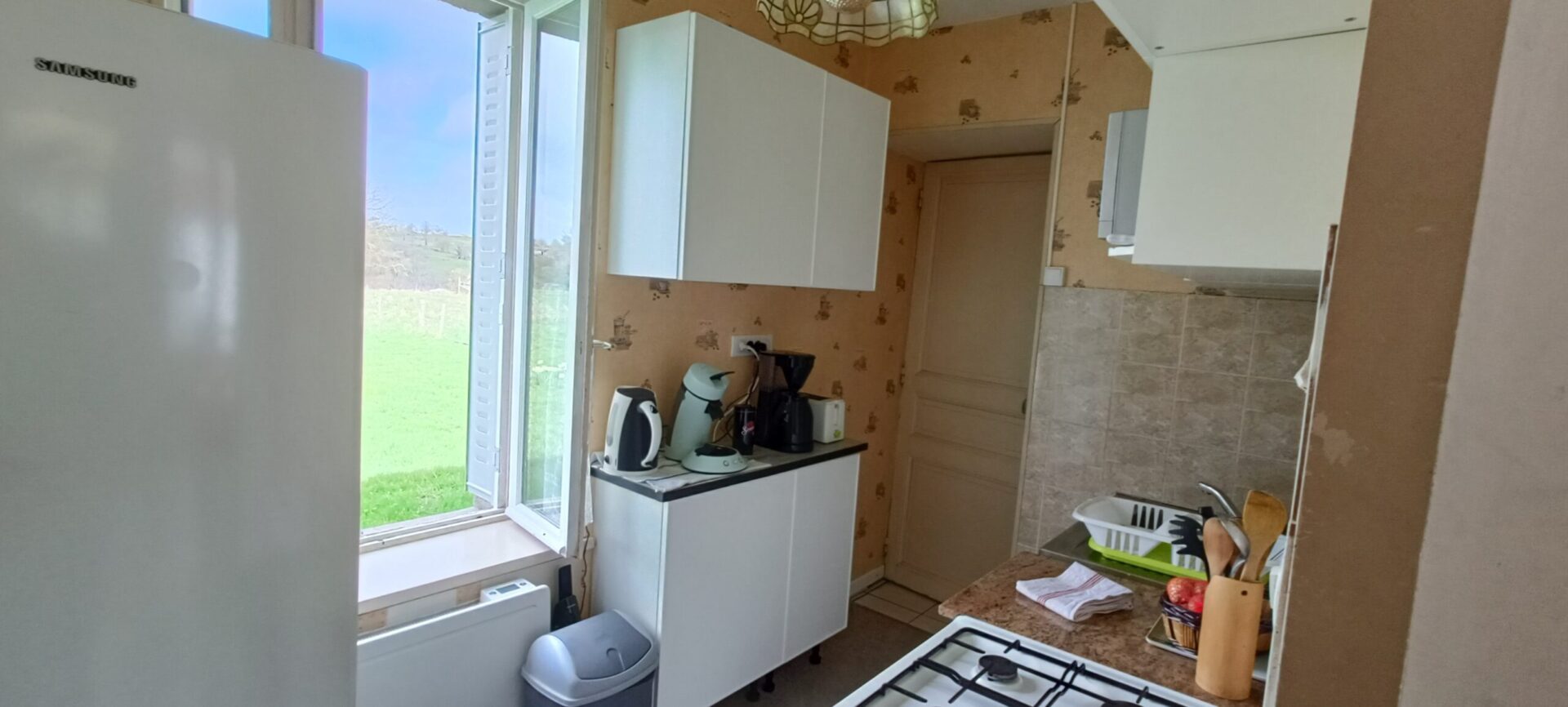 cuisine – vue de l’entrée