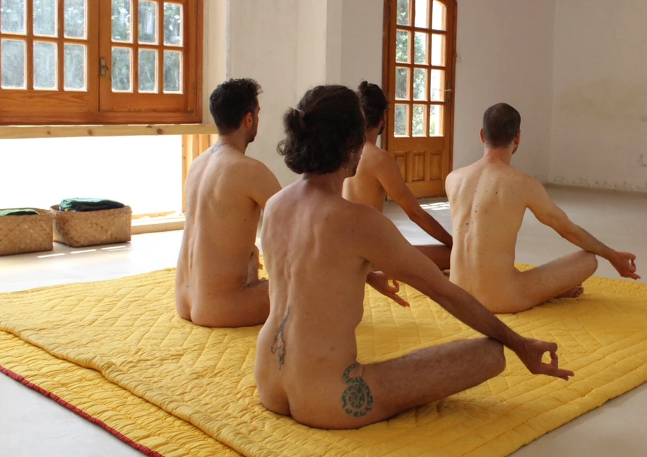 Gay Holiday Spain est une maison de retraite gay à Barcelone : yoga, tantra et massage