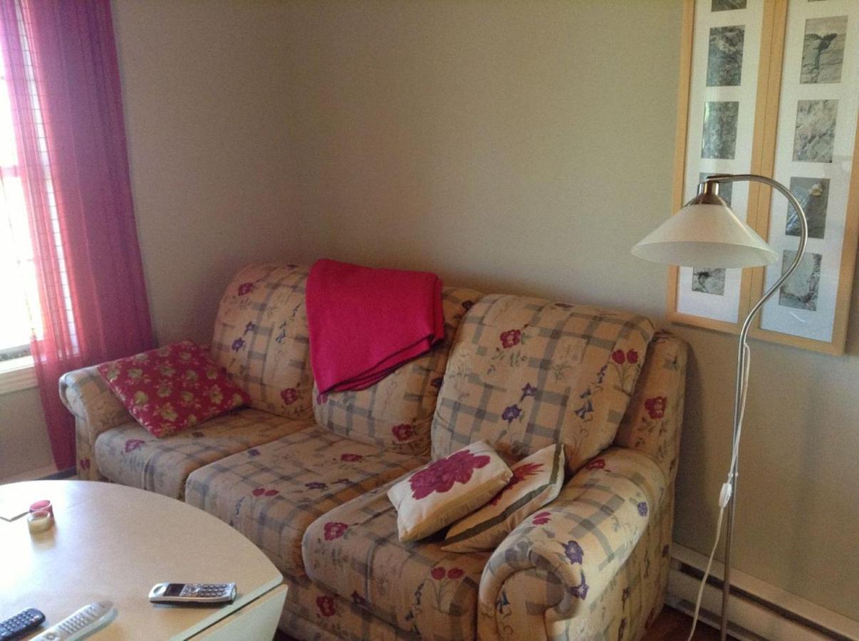 Au Blanc Marronnier est une maison d'hôtes gay friendly à Racine en Estrie au Québec