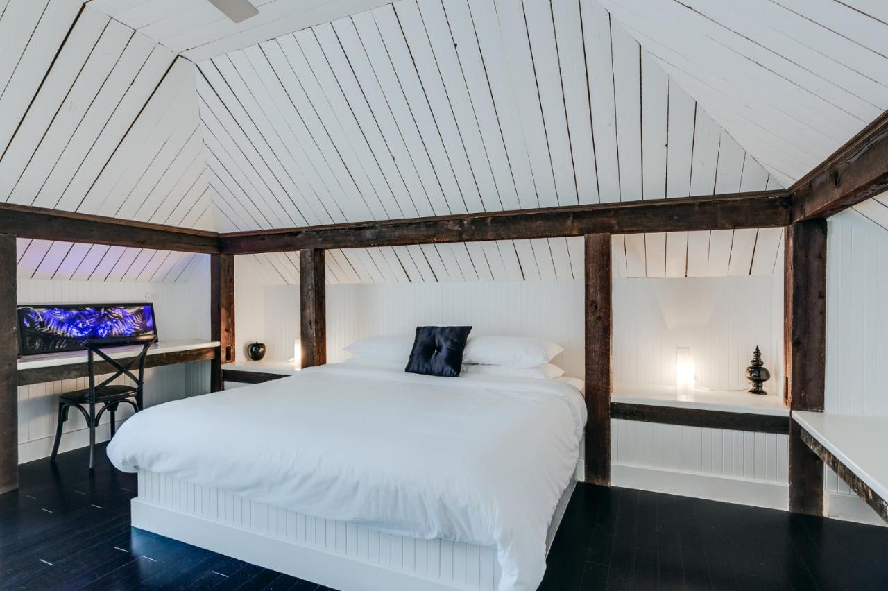 Auberge Nuits de St-Georges est une maison d'hôtes gay friendly à Bromont en Estrie au Québec