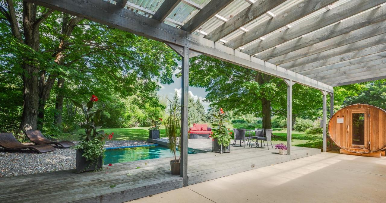 Auberge Nuits de St-Georges est une maison d'hôtes gay friendly à Bromont en Estrie au Québec