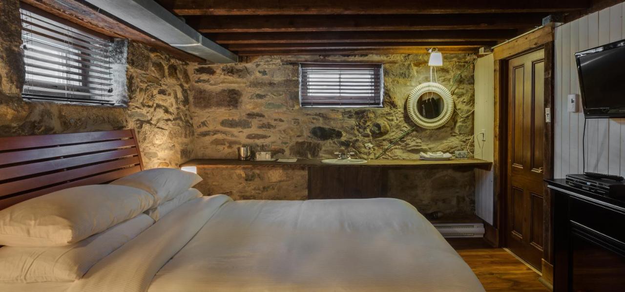 Auberge Nuits de St-Georges est une maison d'hôtes gay friendly à Bromont en Estrie au Québec